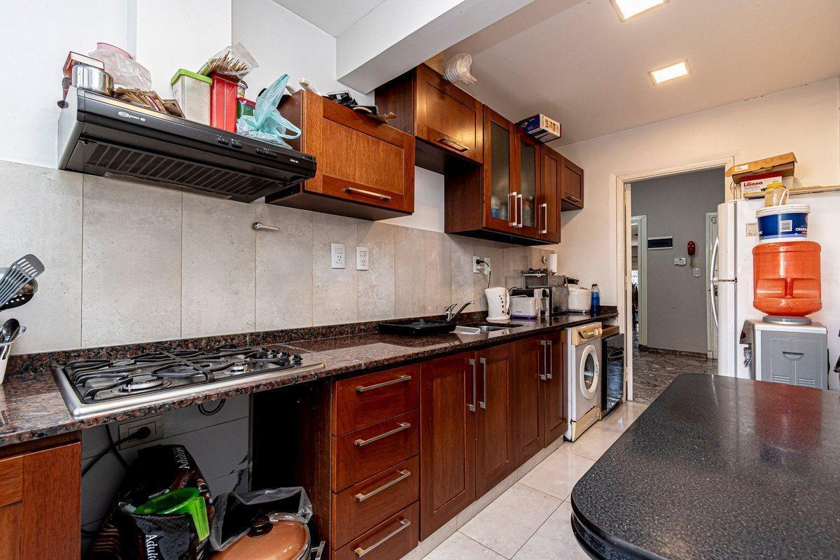 Foto de Venta Casa 4 amb en San Martin con Pileta y Jardín, imagen 5