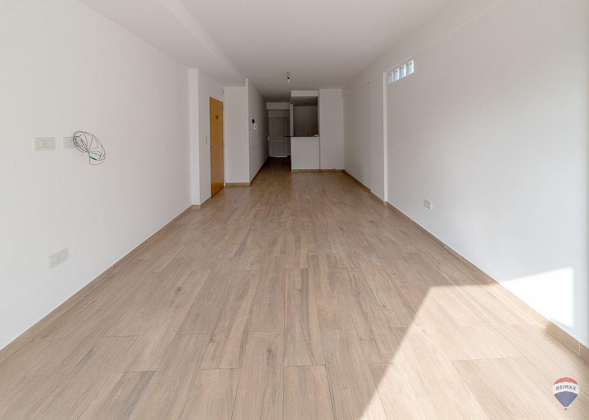 Foto de VENTA DEPARTAMENTO 2 AMBIENTES BELGRANO COCHERA, imagen 4