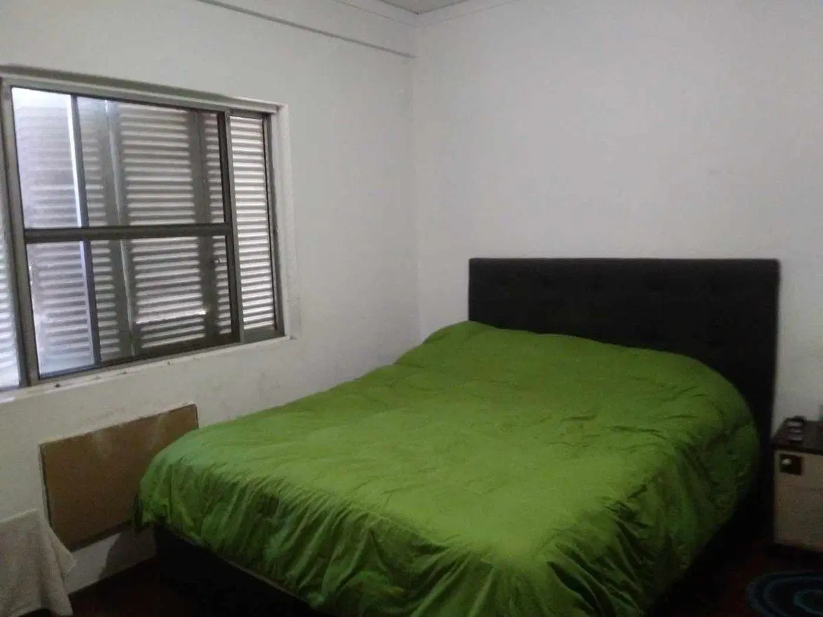 Venta lote con local taller Barracas 5
