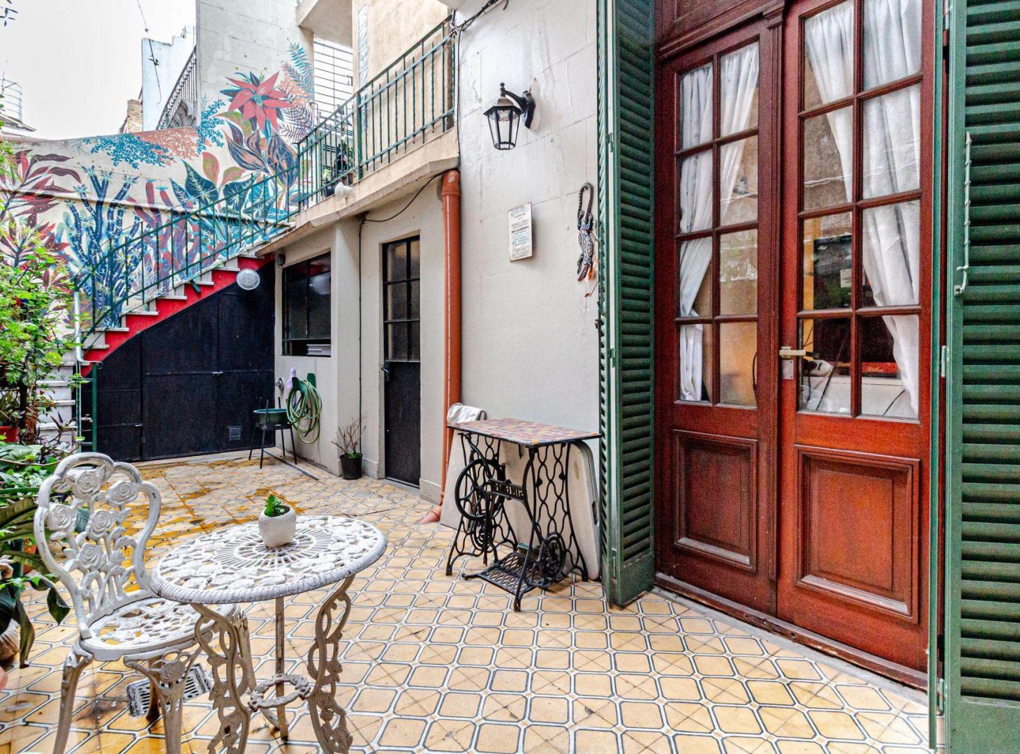 Foto de VENTA PH CASA 5 AMB PARQUE CHACABUCO PATIO TERRAZA, imagen 4