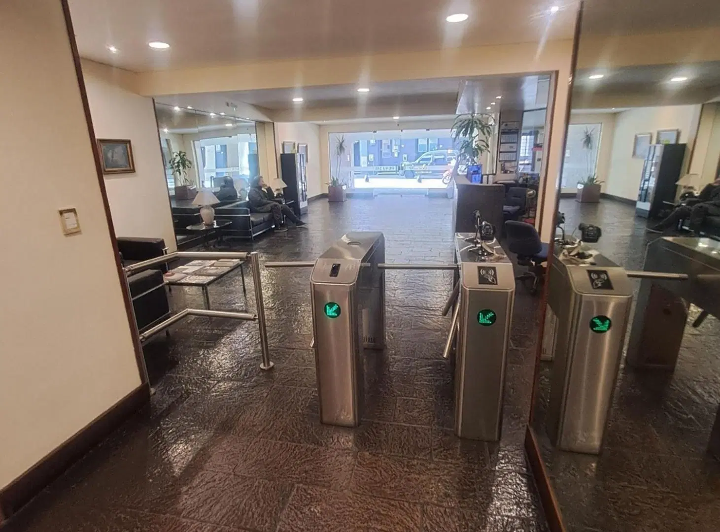 COCHERA PREMIUM  PERU 345 MICROCENTRO 2