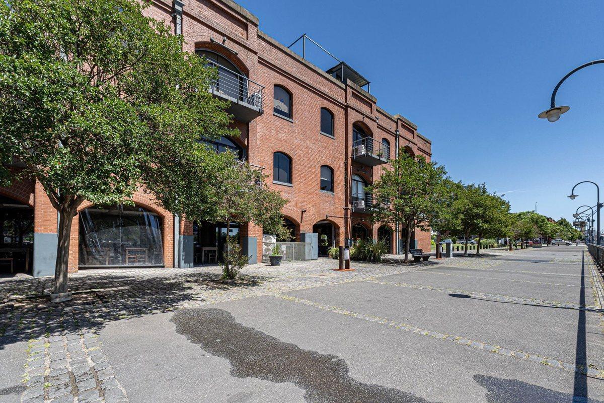 Foto de VENTA LOCAL COMERCIAL DE 500 M² EN PUERTO MADERO, imagen 3