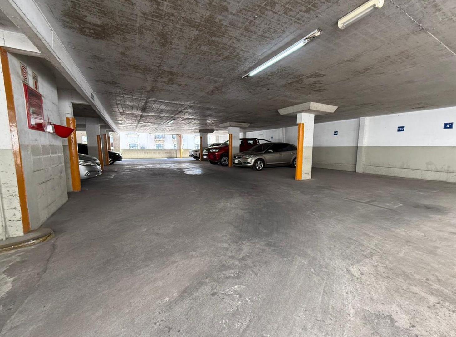 Foto de VENTA COCHERA BARTOLOME MITRE 1200, imagen 2