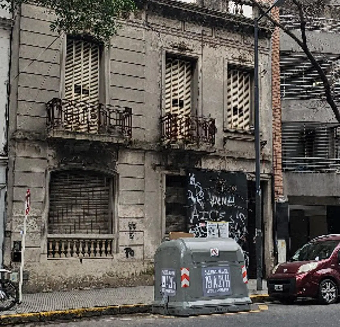 LOTE EN VENTA C PLANOS APROBADOS FLORES 2