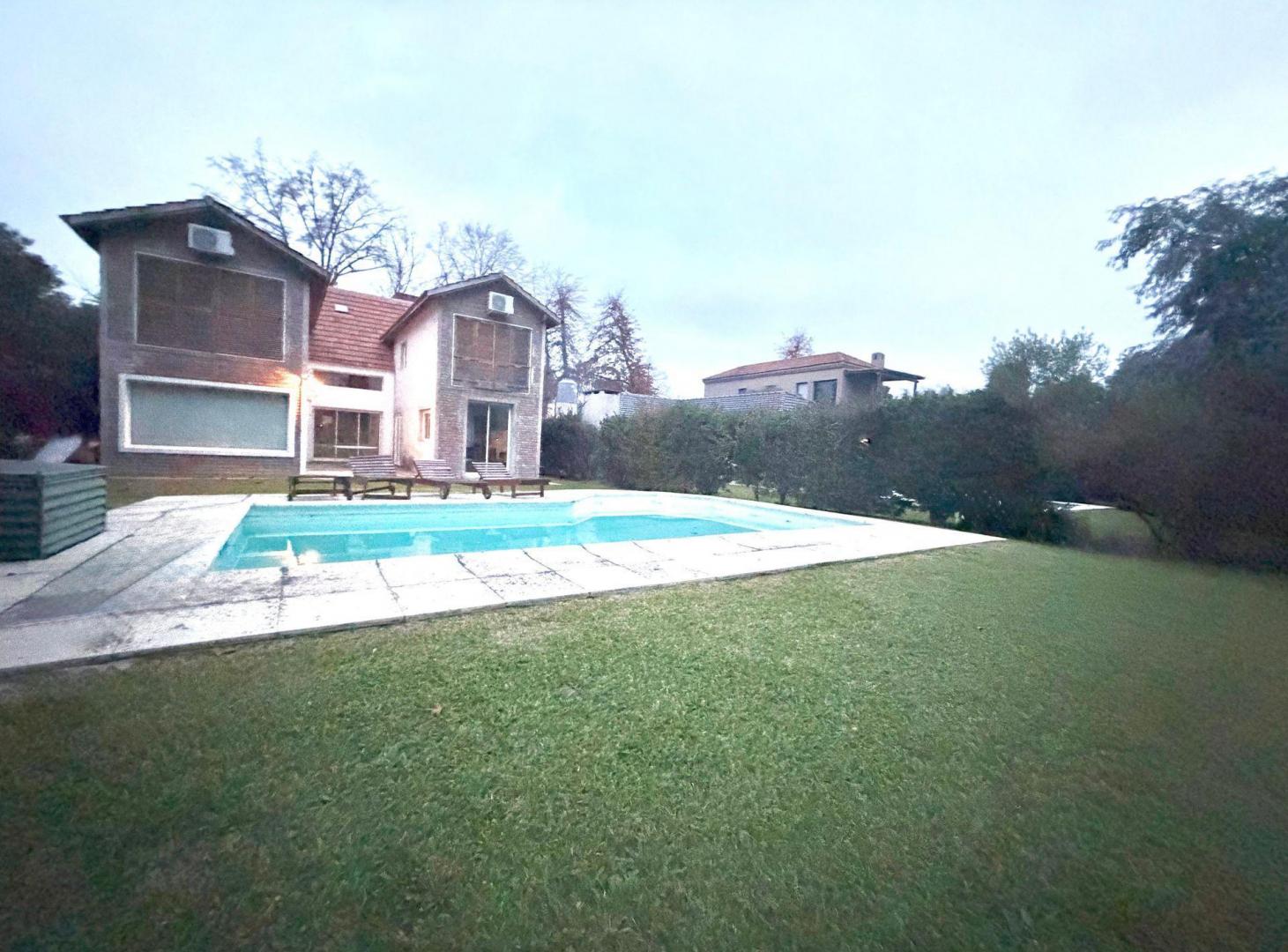 Foto de Venta CASA Barrio Praderas de Lujan OPORTUNIDAD!, imagen 2