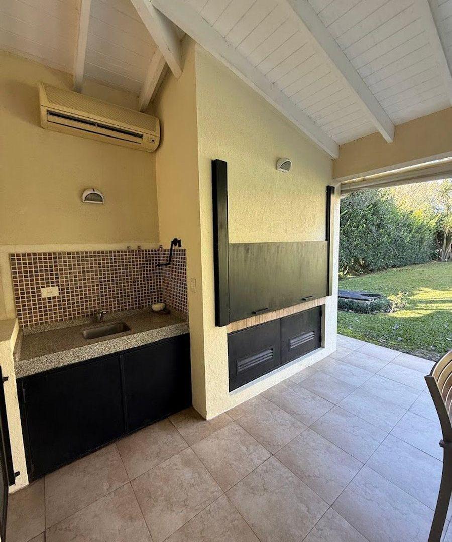 Foto de CASA EN VENTA PILAR BARRIO CERRADO LA PEREGRINA, imagen 1