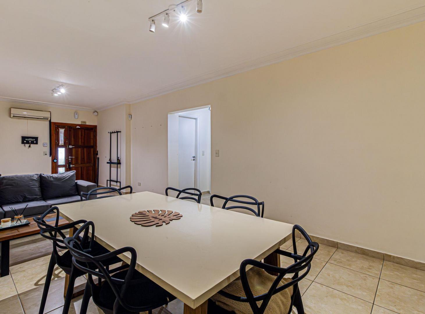 Foto de CASA EN VENTA EN MARTINEZ CON COCHERA Y JARDIN, imagen 4