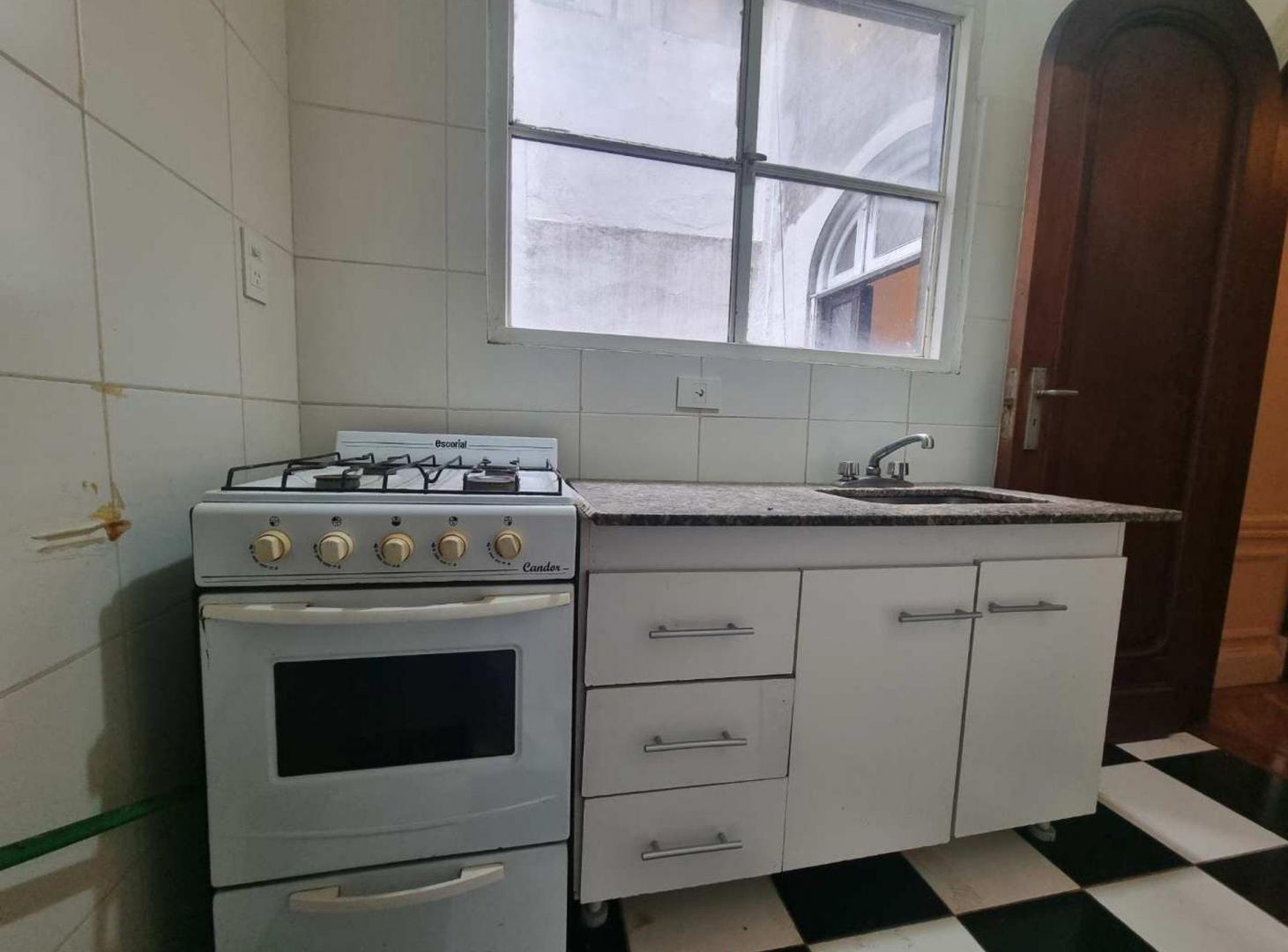 Foto de DEPARTAMENTO 2 AMBIENTES ALQUILER EN MONSERRAT LUM, imagen 4