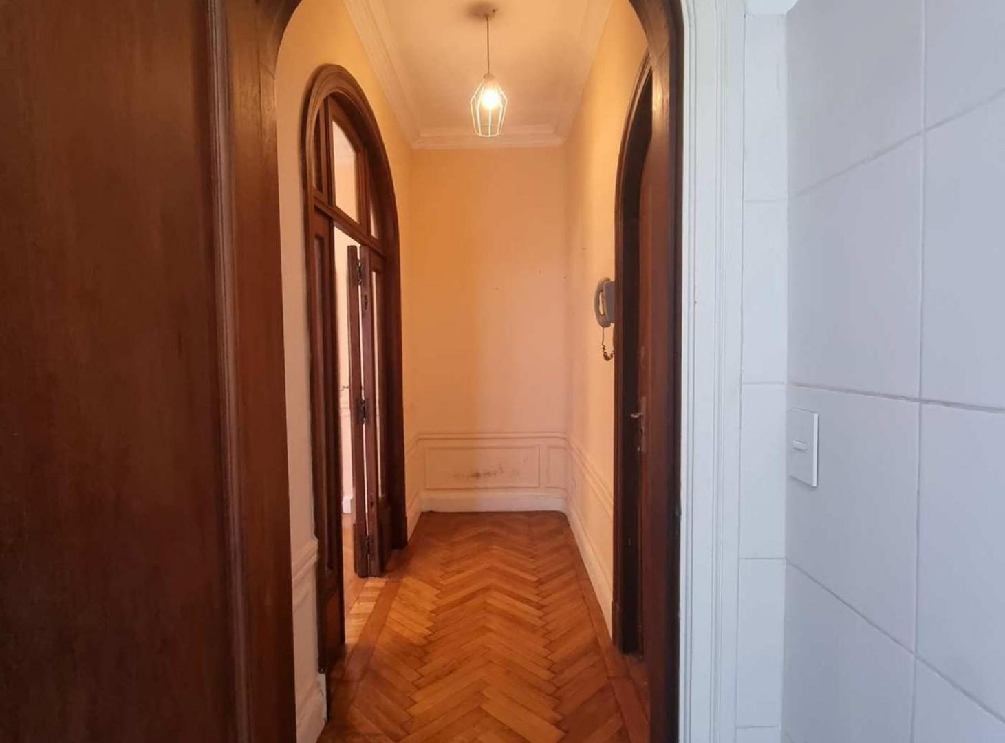 Foto de DEPARTAMENTO 2 AMBIENTES ALQUILER EN MONSERRAT LUM, imagen 2