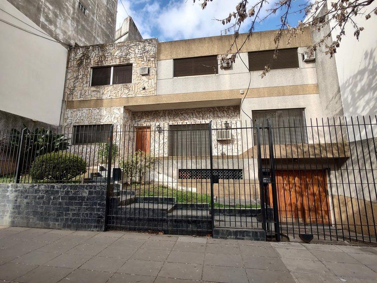 Foto de VENTA CASA 5 AMBIENTES QUINCHO COCHERA 2 AUTOS, imagen 5