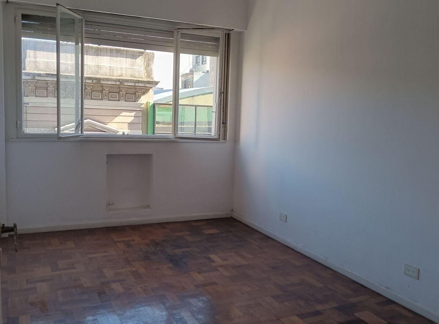 Foto de Departamento 3 Amb Venta Monserrat Apto Crédito, imagen 1