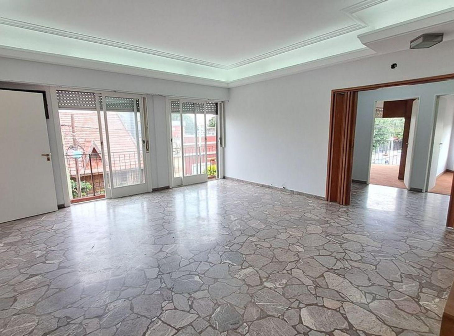 Foto de 4 Locales y Casa en Haedo | Inversión, imagen 2