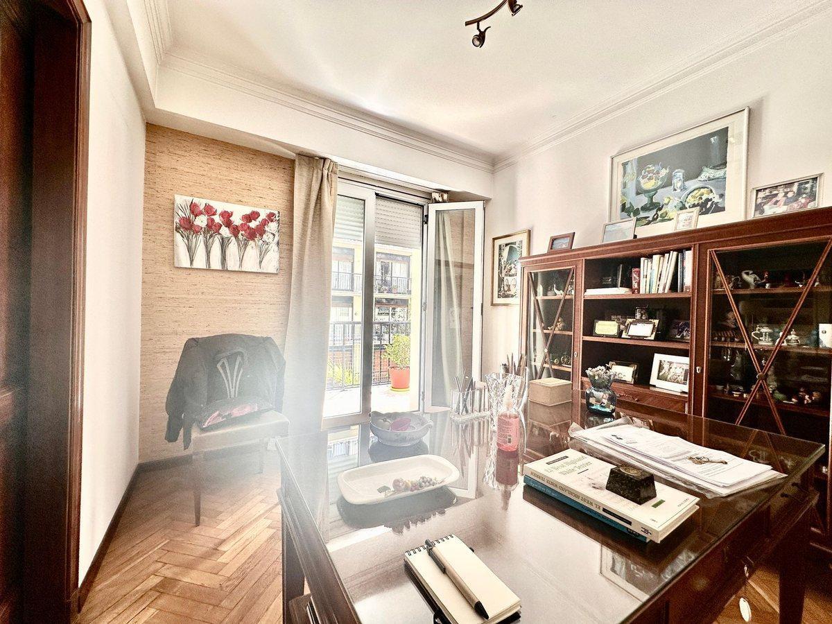 Foto de VENTA 4 AMBIENTES RECOLETA RENOVADO SOL BALCON, imagen 4