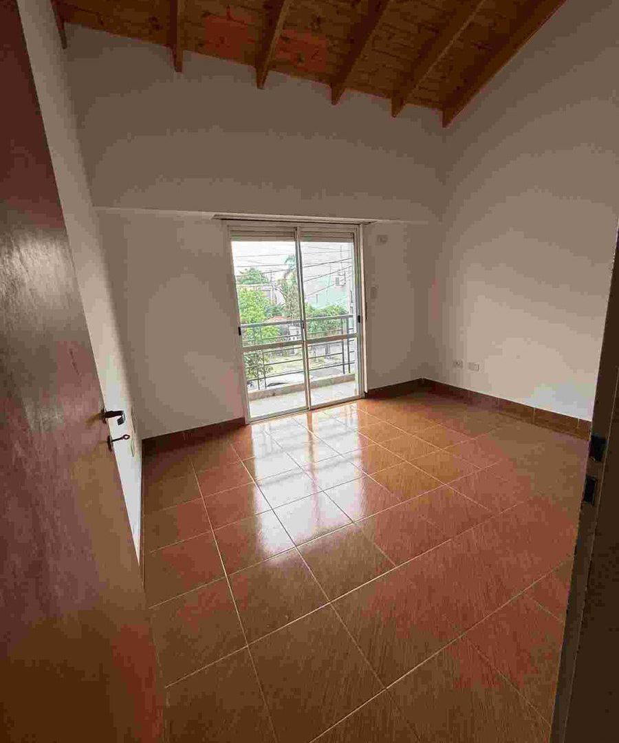 Foto de VENTA DUPLEX 3 AMBIENTES EN VILLA LUZURIAGA, imagen 2