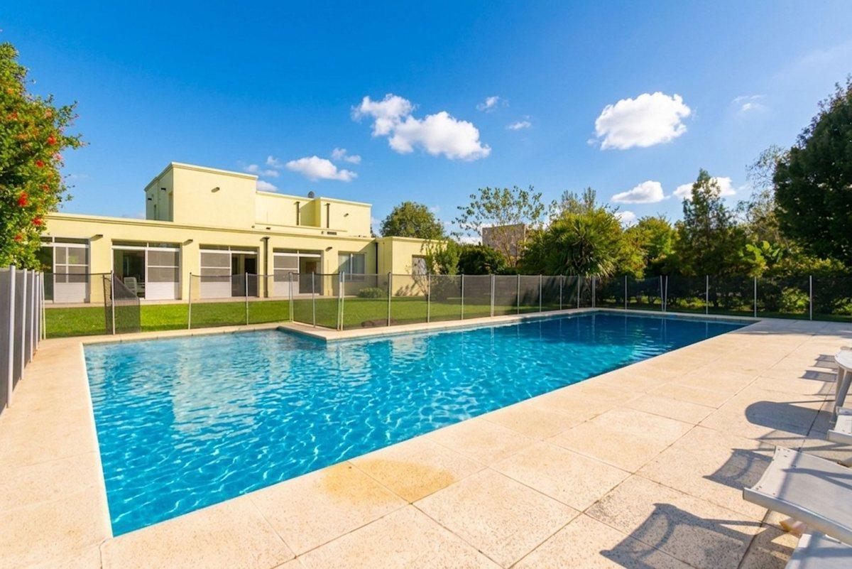 Foto de CASA 6 AMBIENTES CON PILETA Y PARRILLA EN PILAR, imagen 3