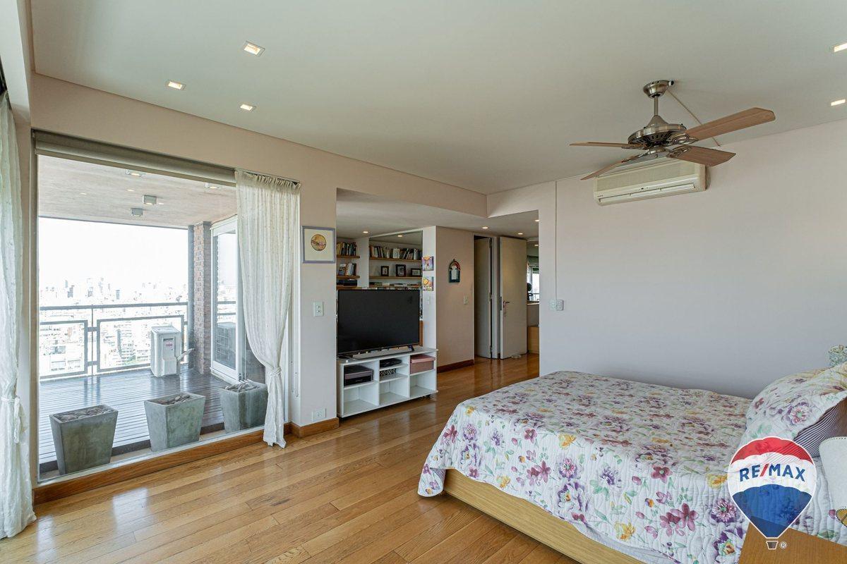 Foto de VENTA DEPARTAMENTO 250 MT2 SOBRE PARQUE LAS HERAS, imagen 2