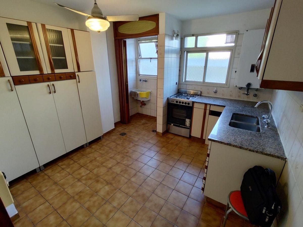 Foto de VENTA 4 AMB 2 BAÑOS LIVING 3 HAB CON PLACARD, imagen 1
