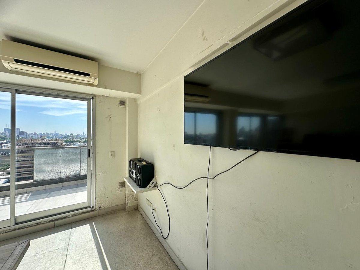Foto de VENTA MONOAMBIENTE PARQUE CHACABUCO PILETA SUM LUZ, imagen 3