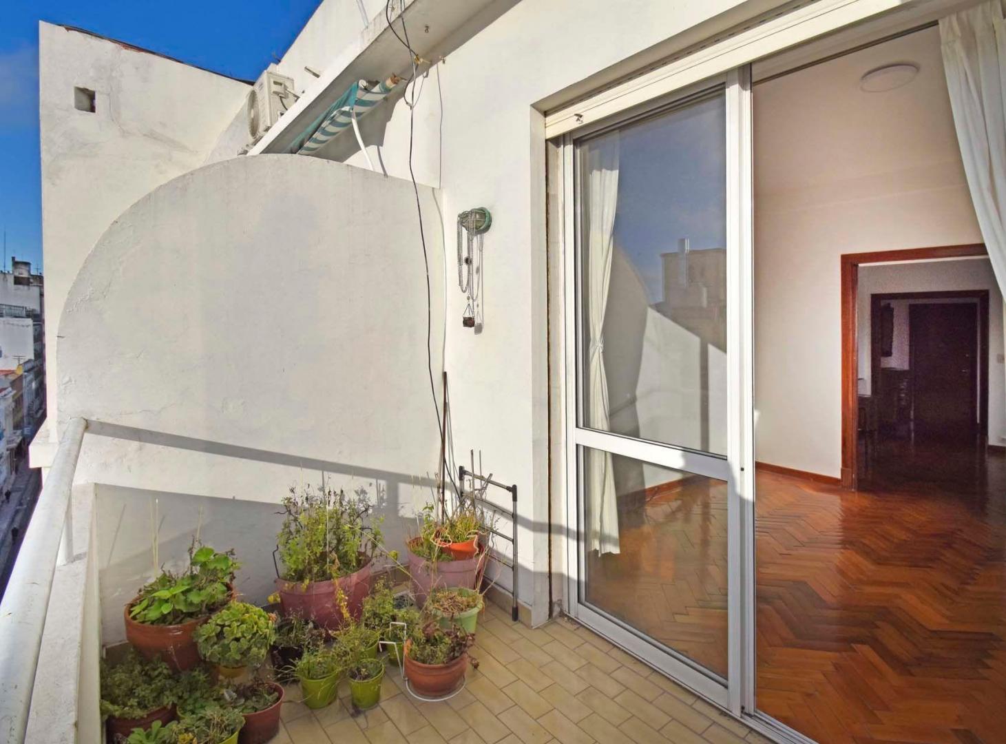Foto de Venta departamento 3 ambientes balcon todo luz, imagen 1