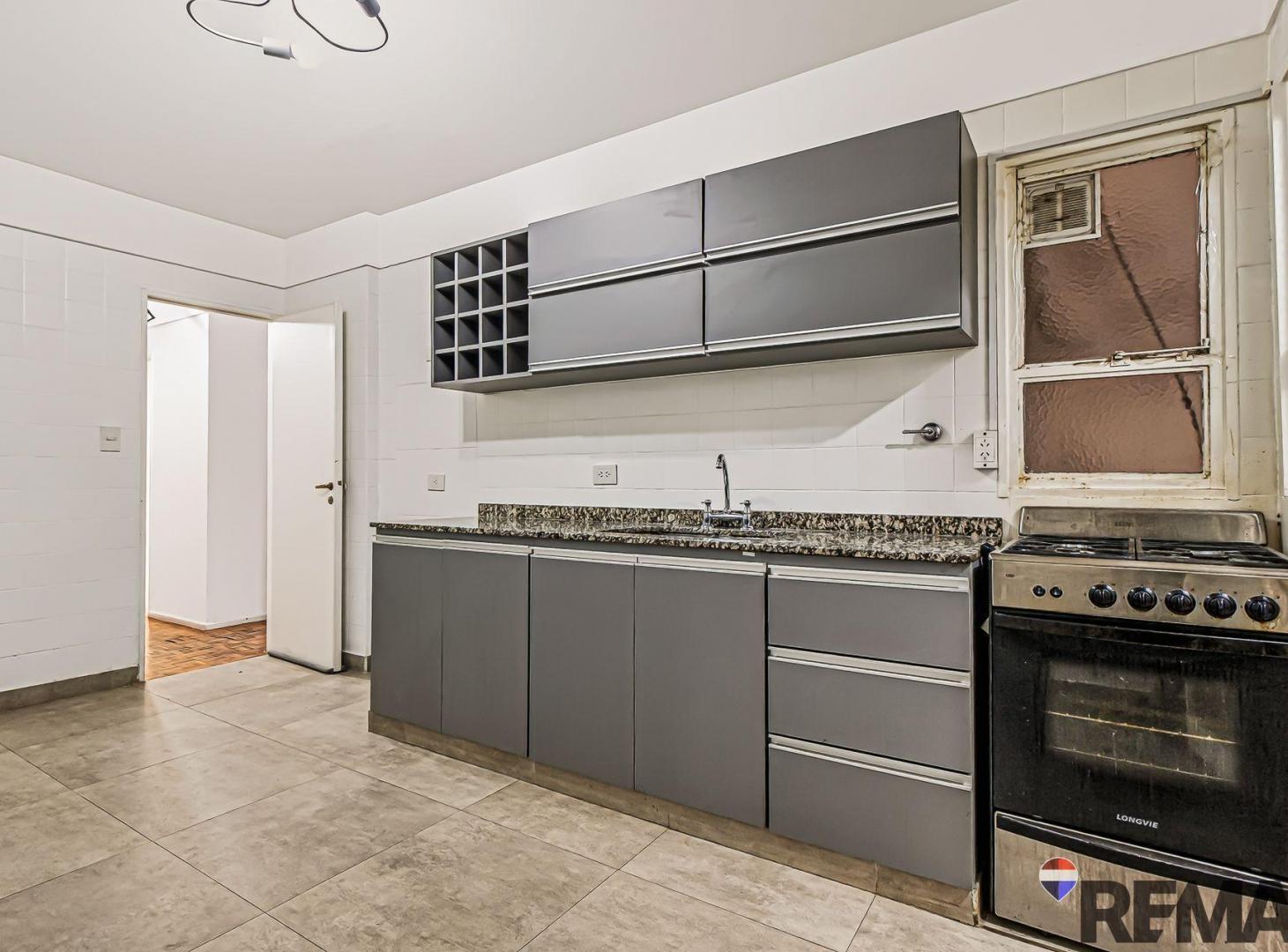 Foto de Departamento 4 ambientes Venta Barrio Norte Coch, imagen 4
