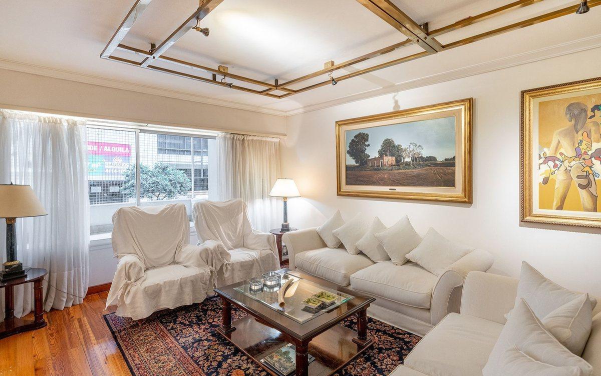 Foto de DEPARTAMENTO 5 AMB VENTA RECOLETA PATIO COCHERA, imagen 2