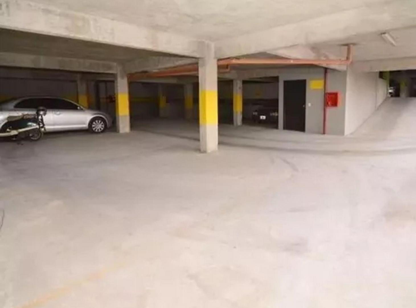 Foto de Venta Cochera en Almagro, imagen 3