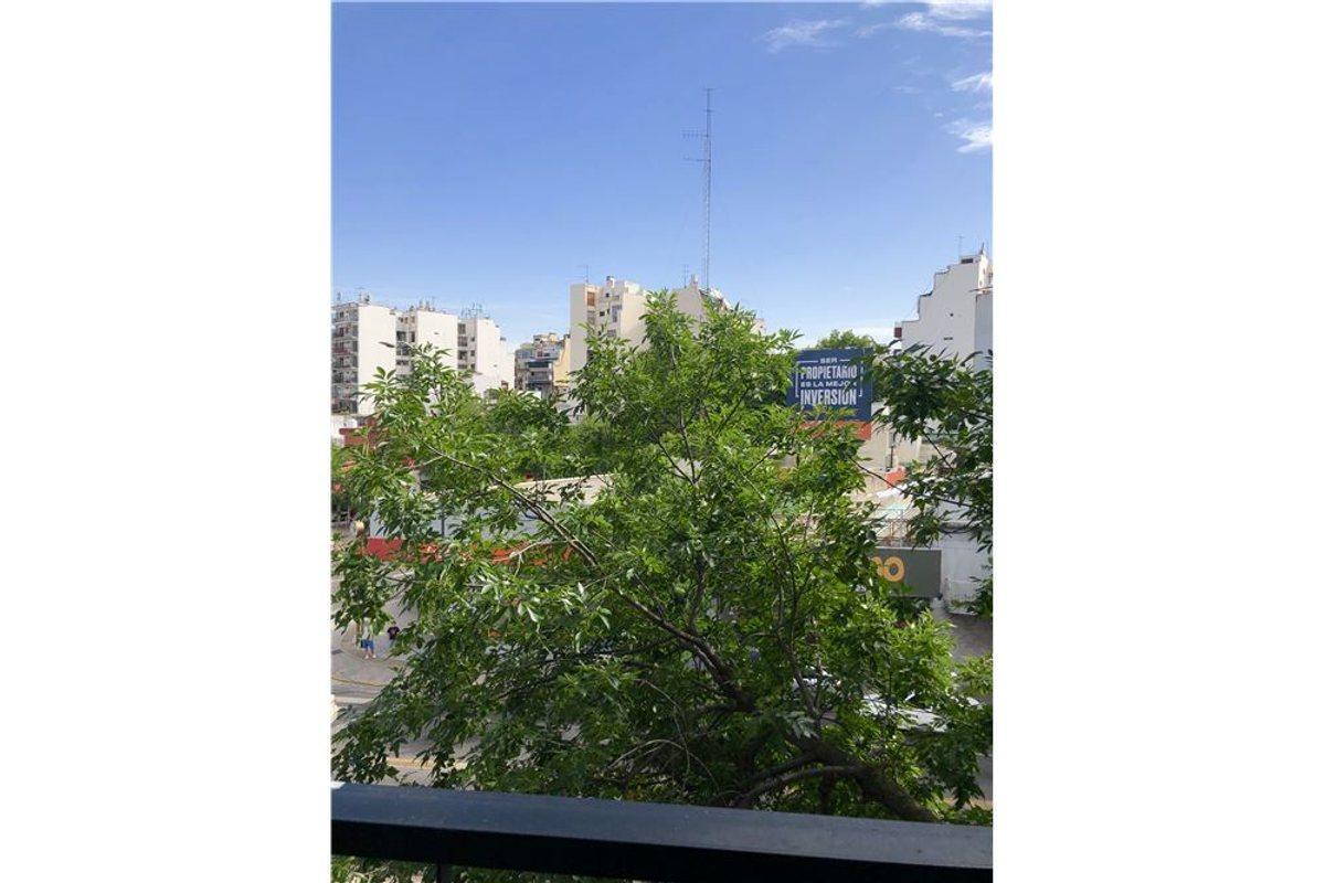 Foto de VENTA OFICINA AL FRENTE BALCON VILLA DEL PARQUE, imagen 3