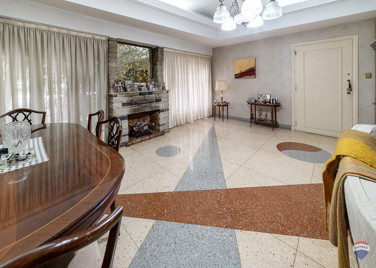 Foto de Venta casa 5 amb con quincho y pileta Mataderos, imagen 4