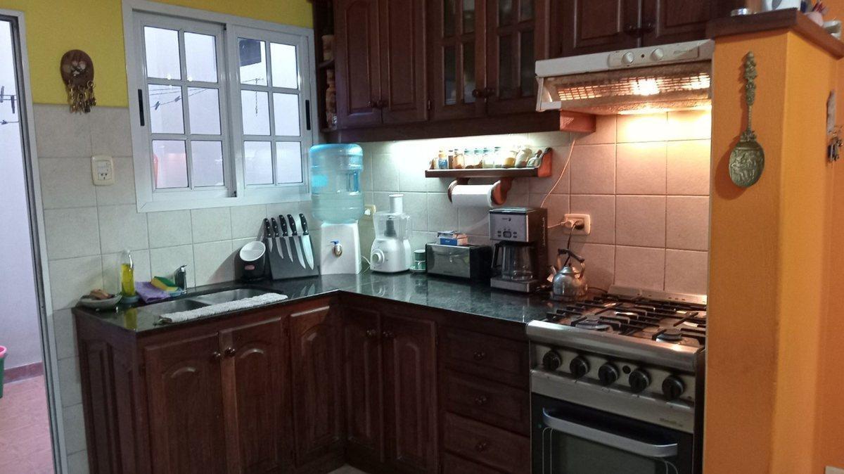 Foto de Casa 5 Dormitorios El Palomar Parque Apto Crédito, imagen 4