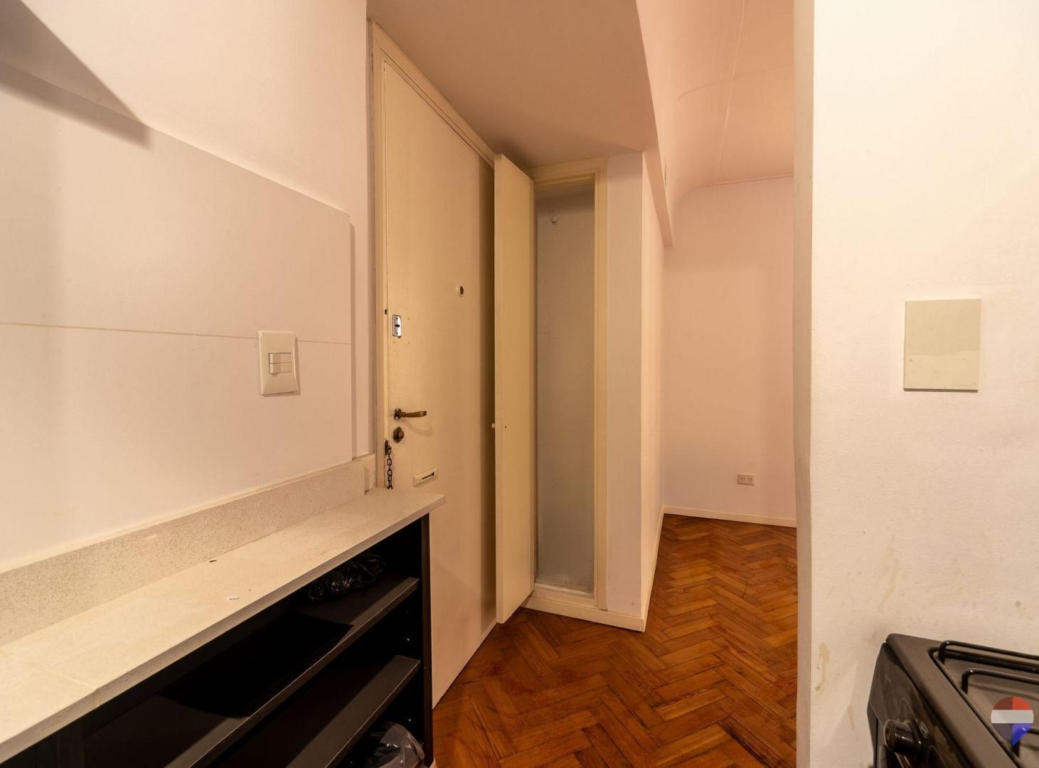 Foto de VENTA 2 AMBIENTES CON RECOLETA CON BALCON, imagen 2