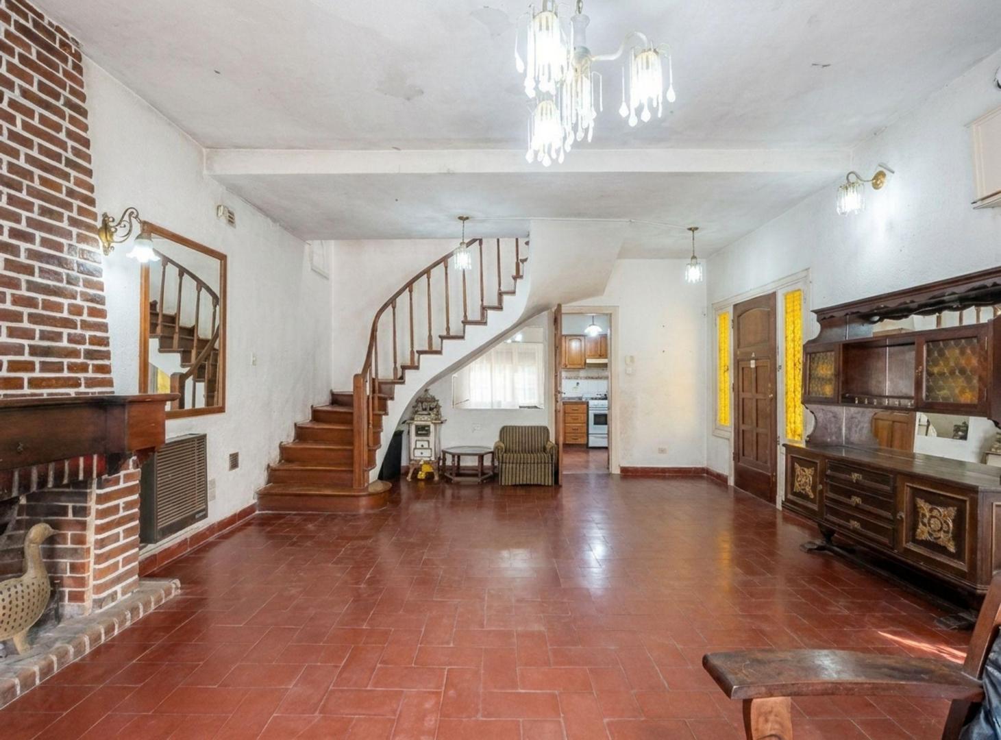 Foto de VENTA CASA OPORTUNIDAD A RECICLAR EN VILLA DE MAYO, imagen 1