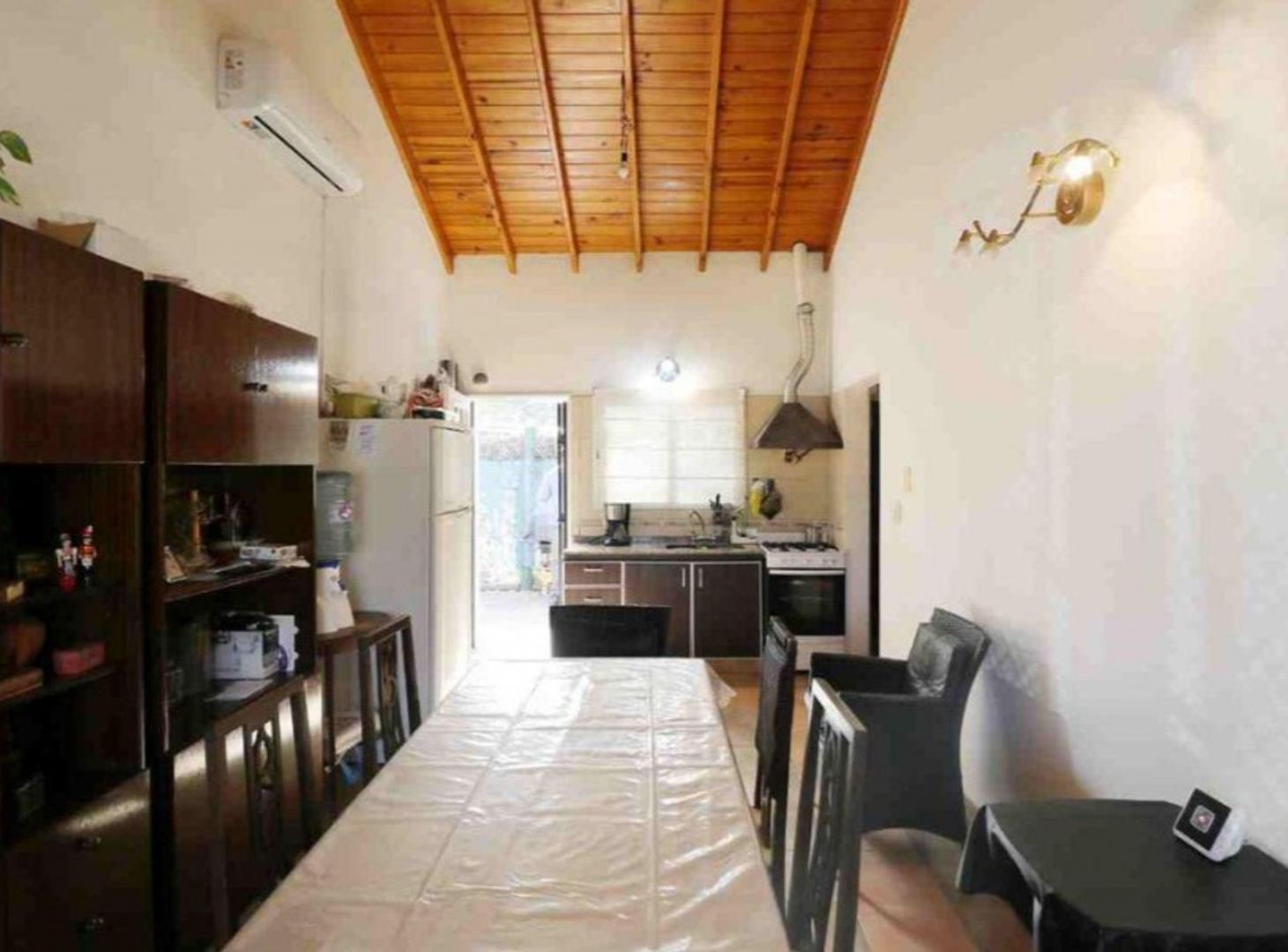 Foto de CASA PH 3 AMBIENTES VENTA ITUZAINGO JARDIN COCHERA, imagen 2
