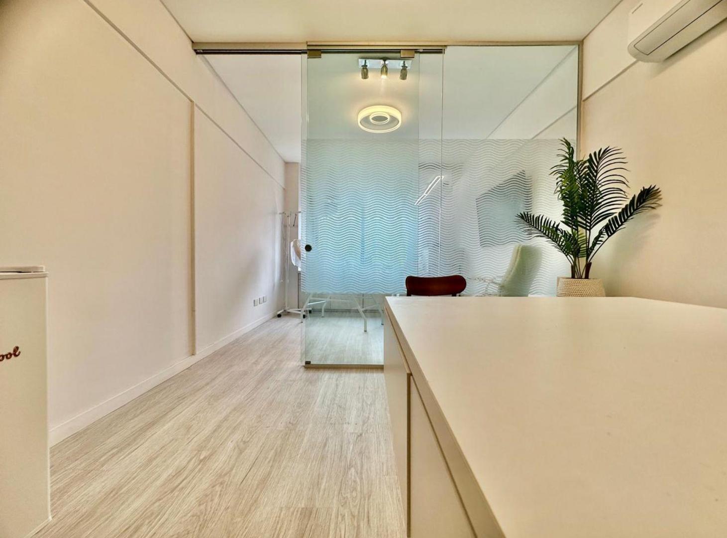 Foto de VENTA AV. LIBERTADOR OFICINA O CONSULTORIO RENOV., imagen 4