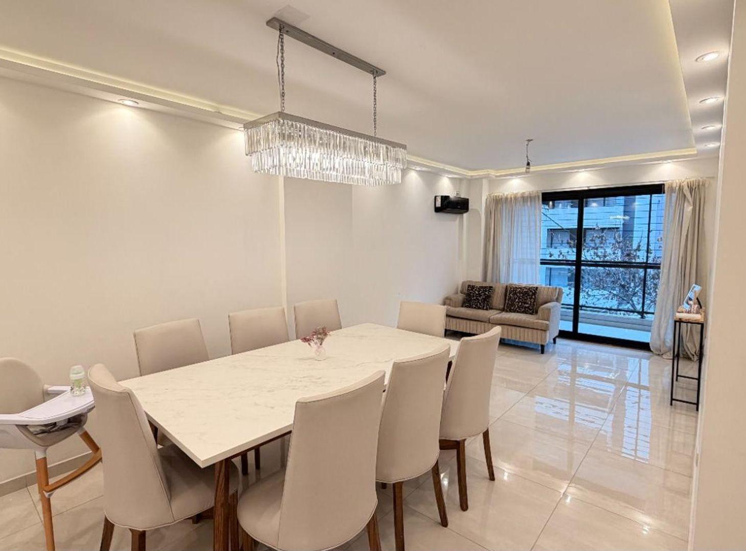 Foto de VENTA DEPARTAMENTO 4 AMB FLORES COCHERA BAULERA, imagen 2