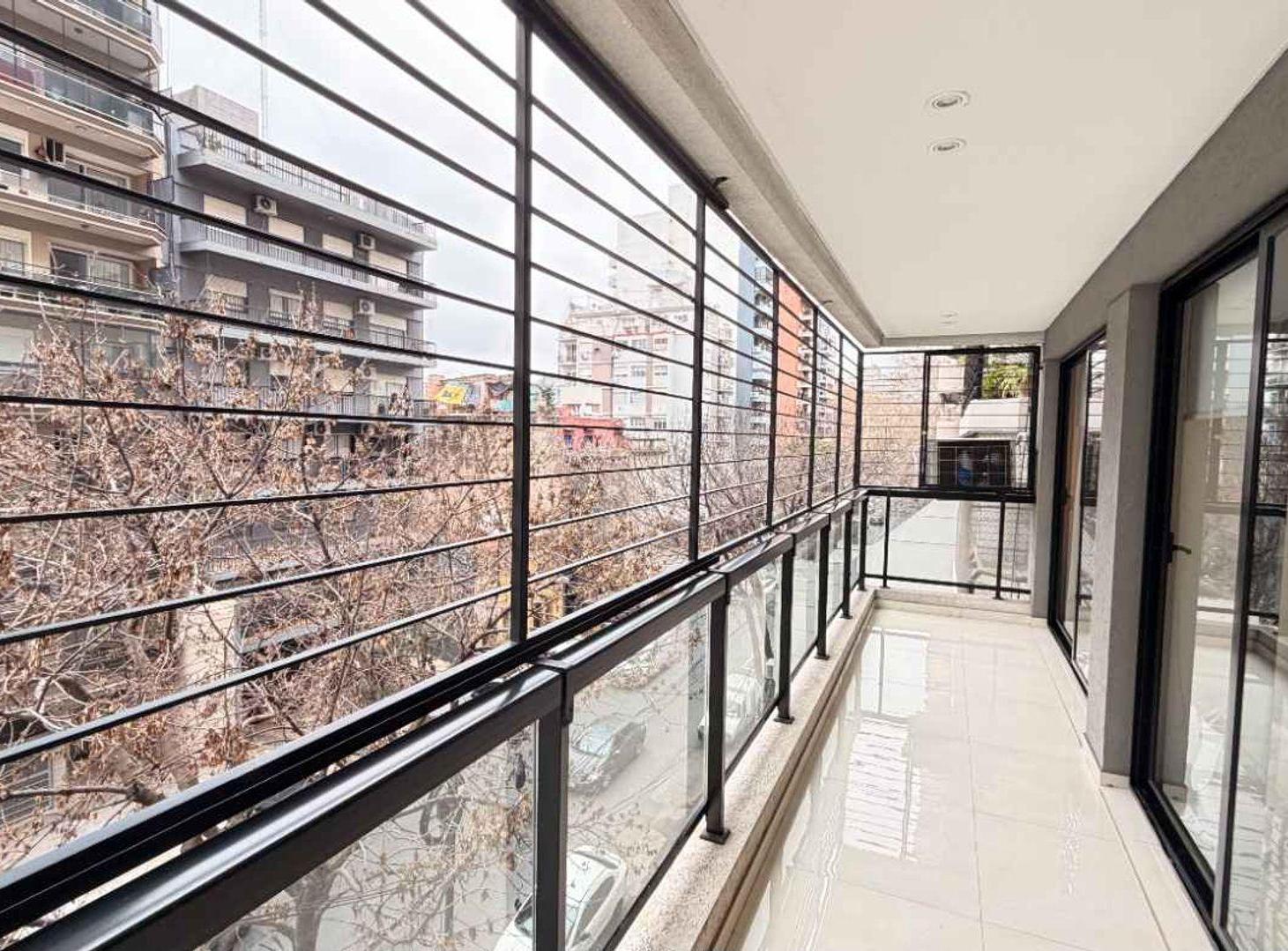 Foto de VENTA DEPARTAMENTO 4 AMB FLORES COCHERA BAULERA, imagen 5