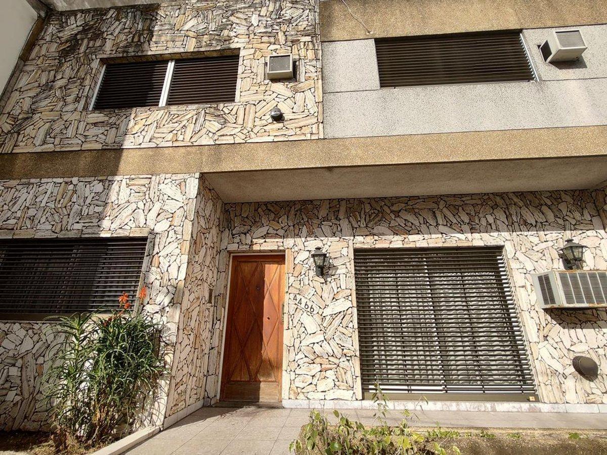 Foto de VENTA CASA 5 AMBIENTES QUINCHO COCHERA 2 AUTOS, imagen 4
