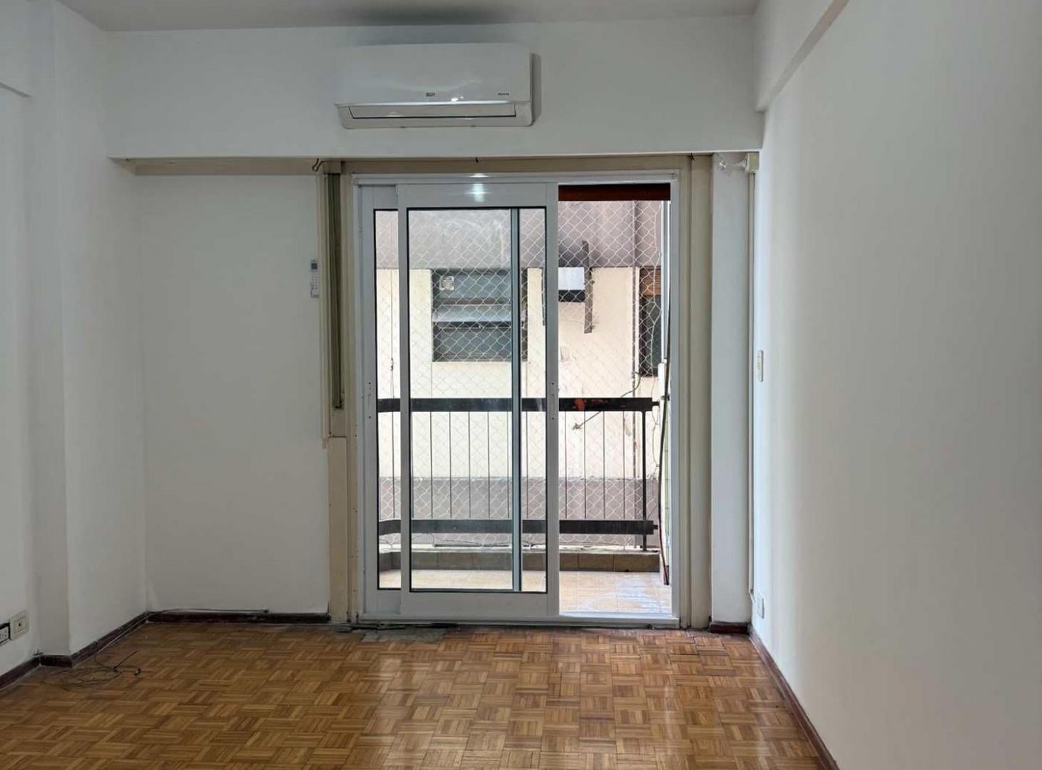 Foto de ALQUILER DEPARTAMENTO 3 AMBIENTES BALCON FLORES, imagen 2