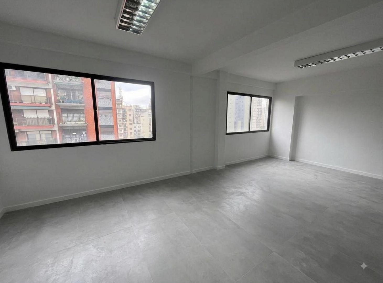 Foto de Alquiler oficina reciclada y muy luminosa, imagen 2