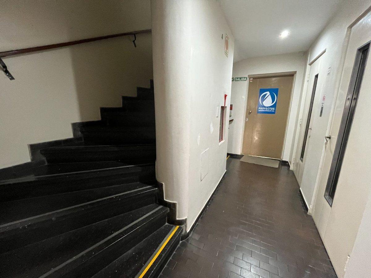 Foto de Alquiler oficina reciclada y muy luminosa, imagen 4