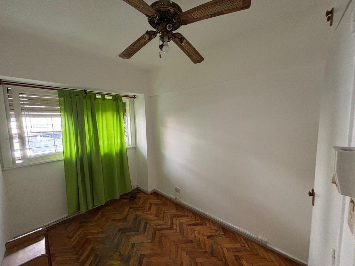 Foto de VENTA DEPARTAMENTO 3 AMB CON BALCON VILLA CRESPO, imagen 4