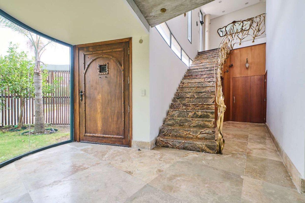 Foto de VENTA CASA NORDELTA LAGOS DEL GOLF AL AGUA, imagen 1