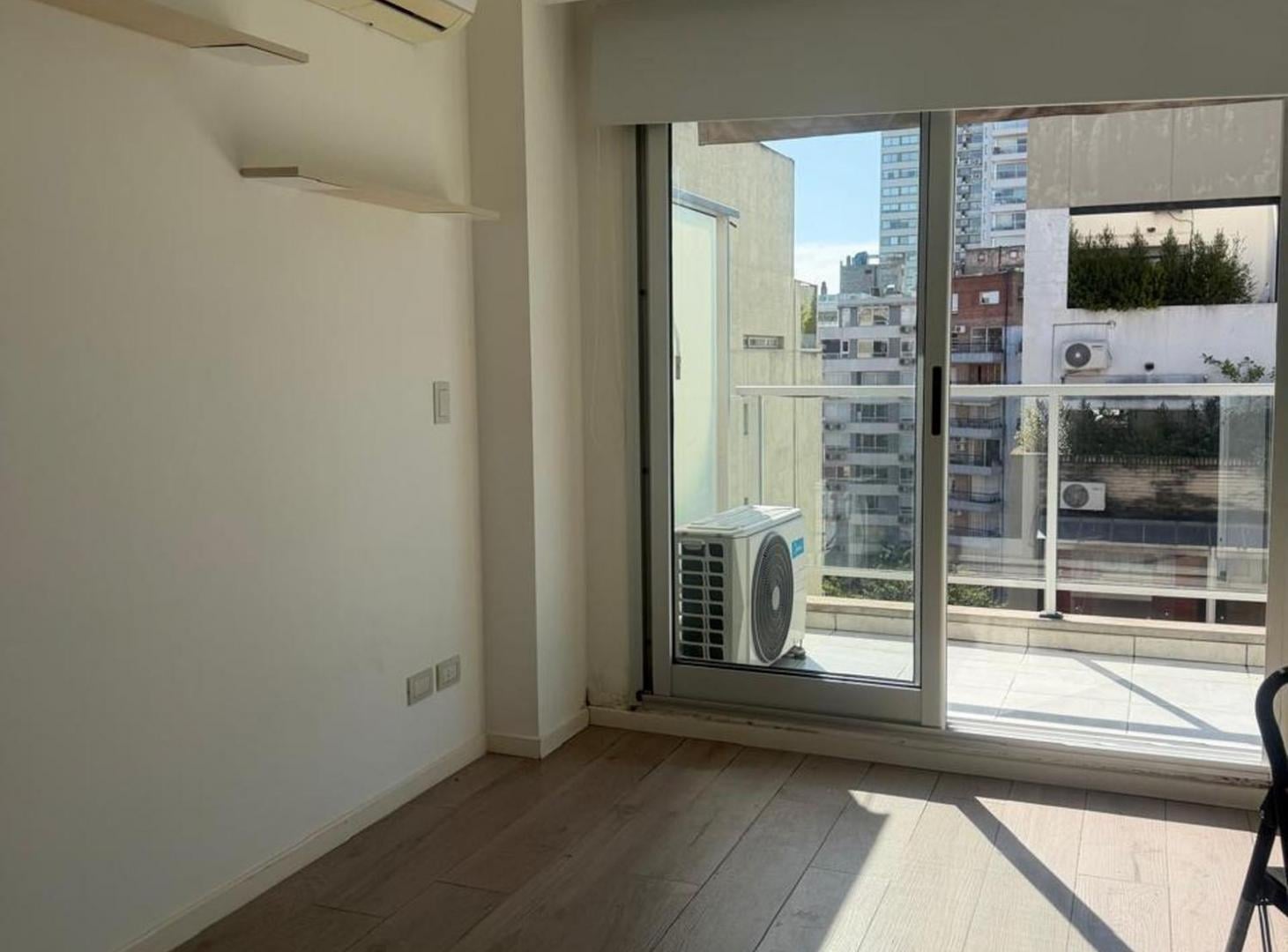 Foto de Alquiler Canitas Studio Amenities piso alto balcon, imagen 2