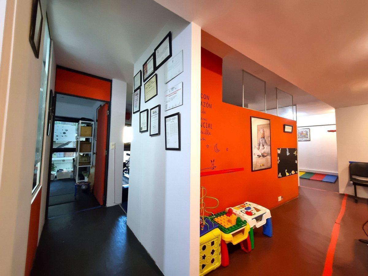 Foto de VENTA OFICINA BELGRANO CON DOS COCHERAS INVERSOR, imagen 1
