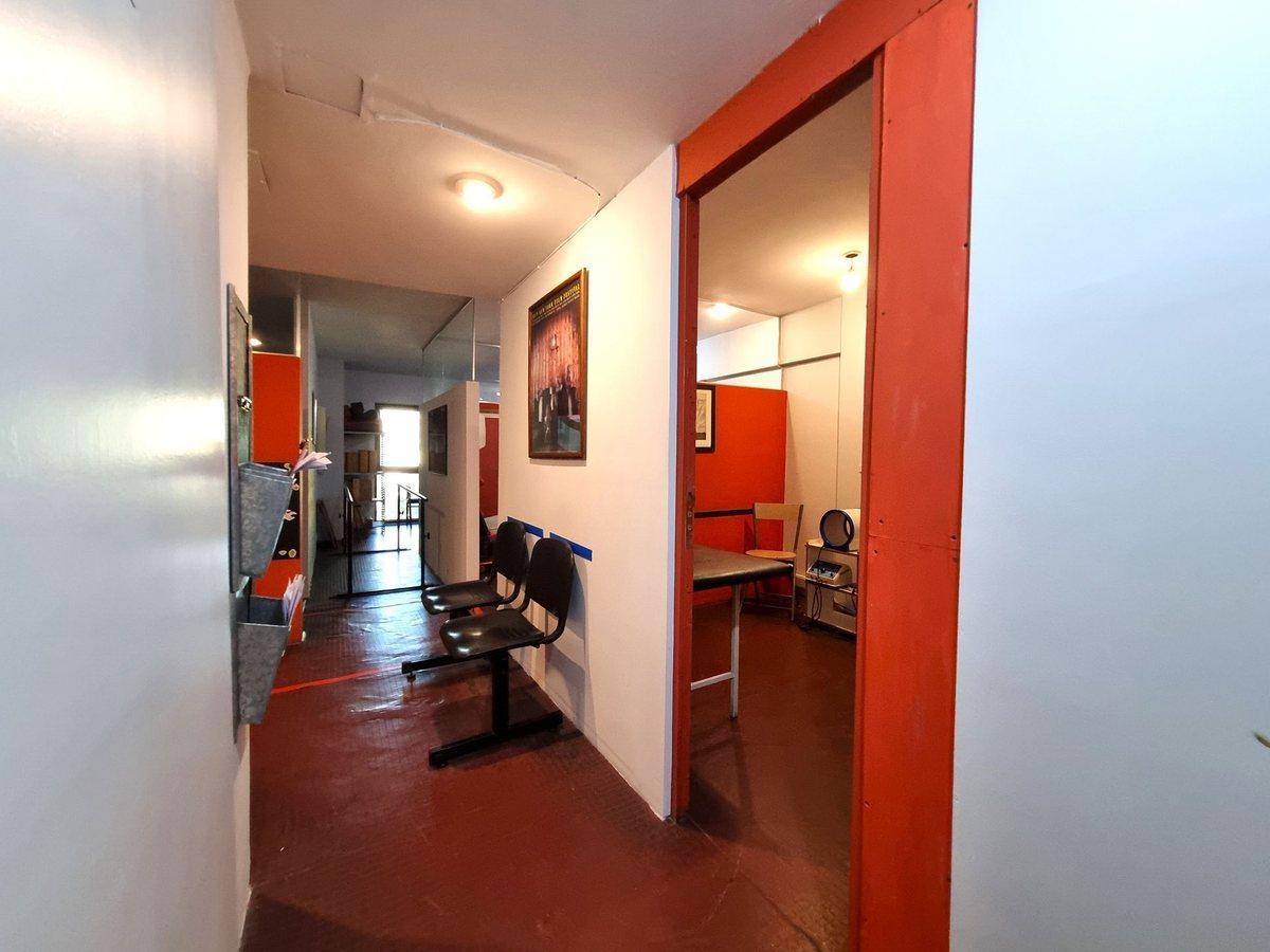 Foto de VENTA OFICINA BELGRANO CON DOS COCHERAS INVERSOR, imagen 5