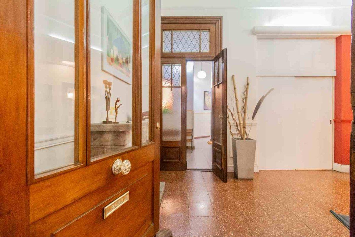 Foto de Venta Edificio en Block Thames y Paraguay, imagen 4