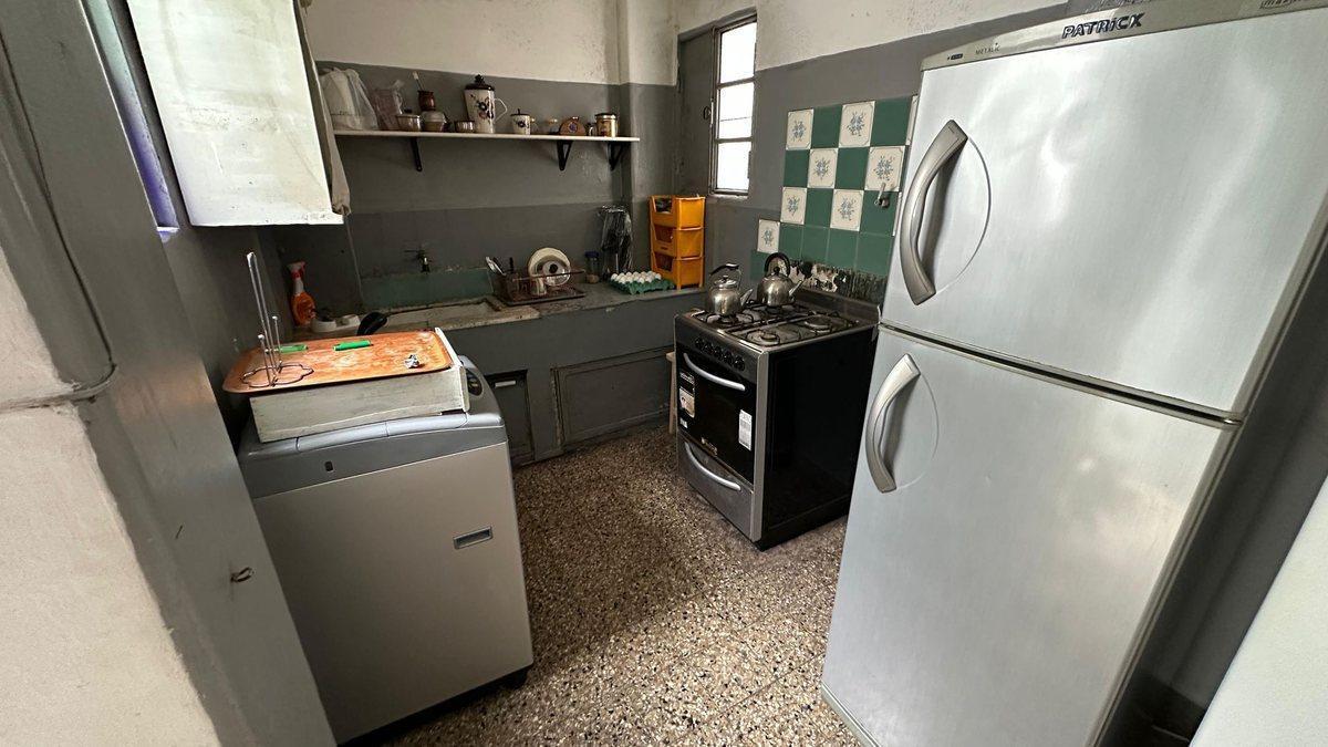 Foto de CASA 5 AMB EN VENTA VILLA PUEYRREDON A RECICLAR, imagen 2