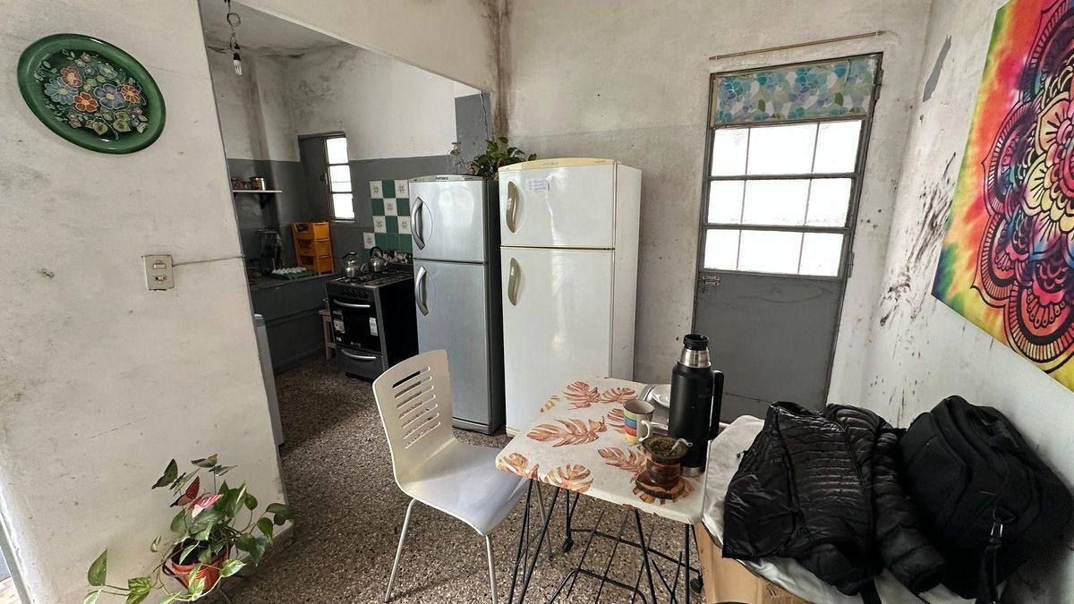 Foto de CASA 5 AMB EN VENTA VILLA PUEYRREDON A RECICLAR, imagen 4