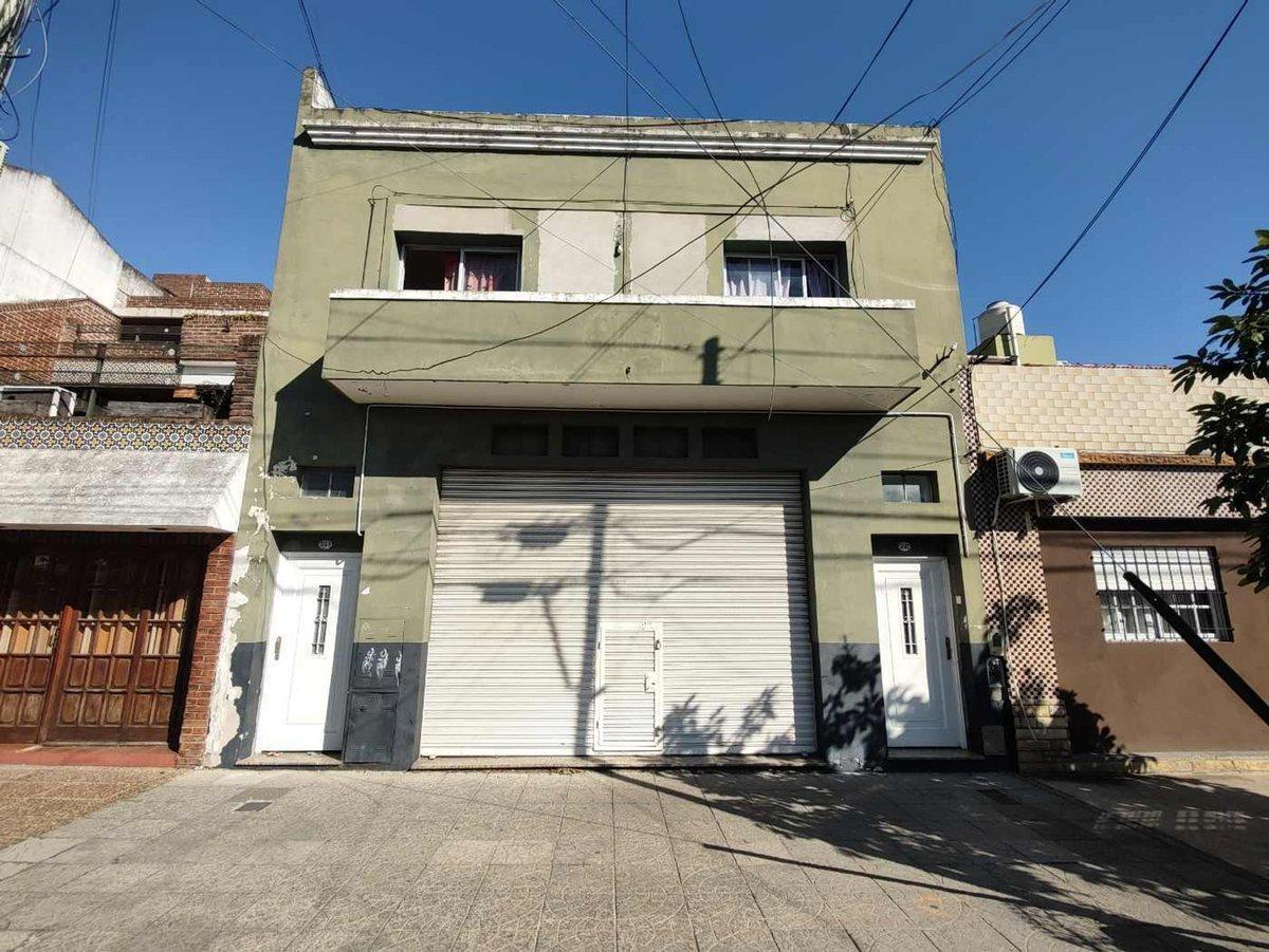 Foto de VENTA EN BLOC 2 PHs 4 amb y 3 amb mas Local, imagen 1