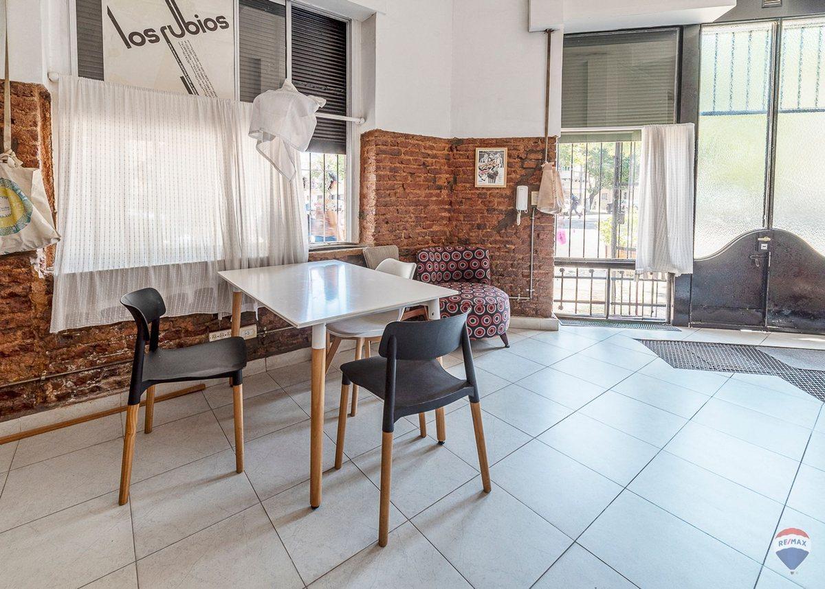 Foto de PH 4 ambientes en Venta, imagen 2