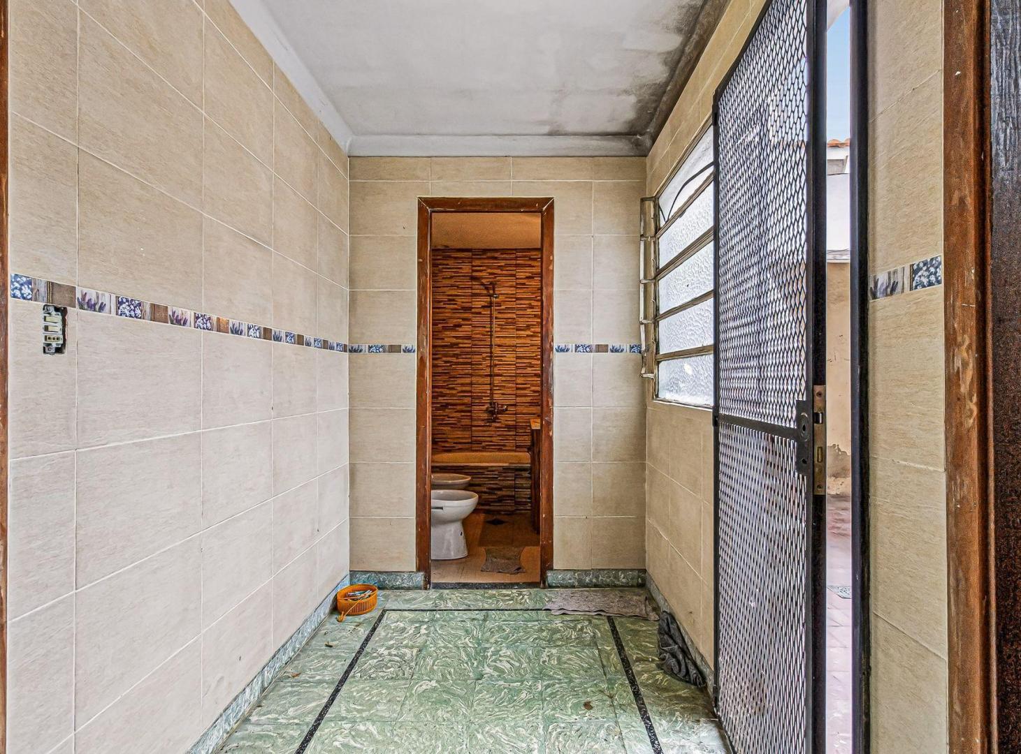Foto de VENTA PH TIPO CASA 3 AMB PATIO REMEDIOS ESCALADA, imagen 3